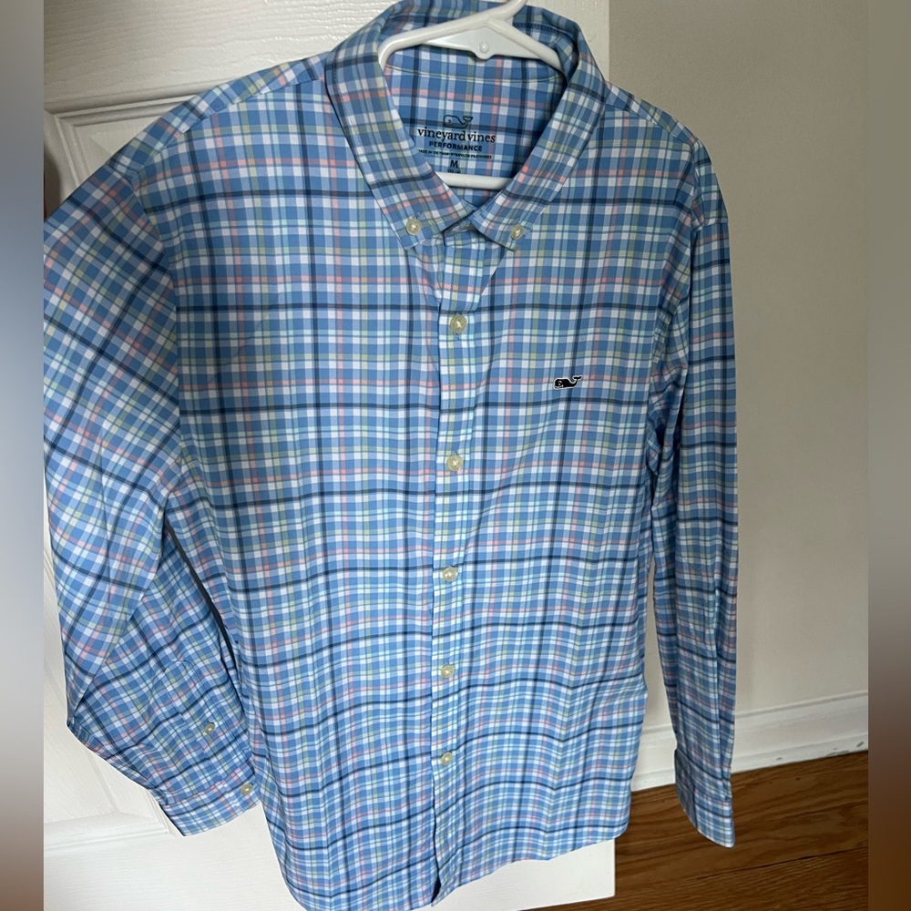 Vineyard vines shirt